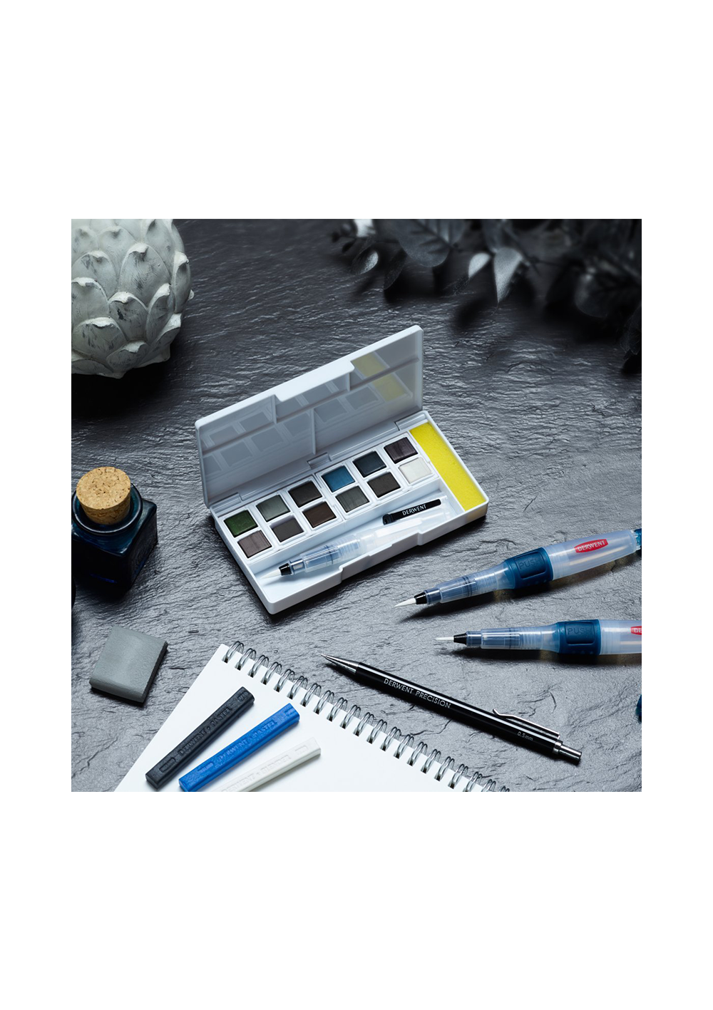 Carboncillo con Color Acuarelable Derwent Tinted Charcoal Set 12 Pastillas